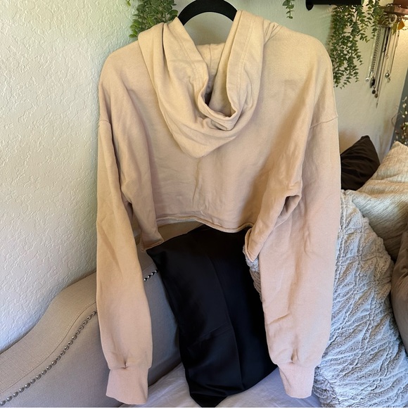 Cotton Candy LA Beige Lounge Hoodie Short Set - Picture 4 of 6